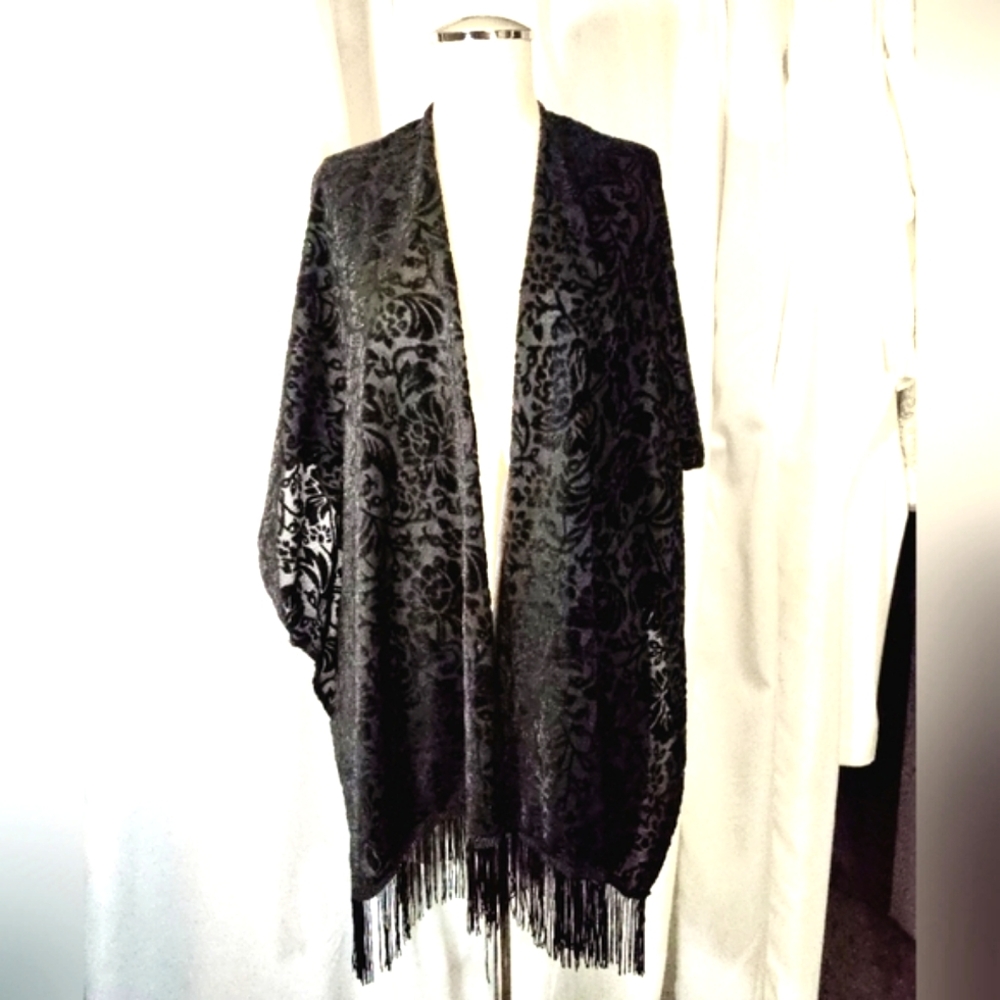 Tassled Poncho Black Paisley, hip length, See thru, Open front, closed back,S-XL - Picture 1 of 7